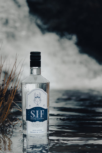 SIF Vodka flaska frá Icelandic Spirits Company